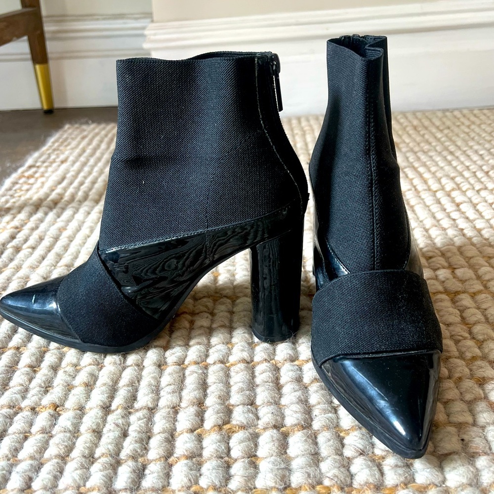 Black heeled boots